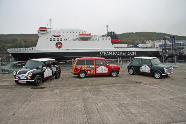 Classic cars on the pier in front of the Ben my Chree 